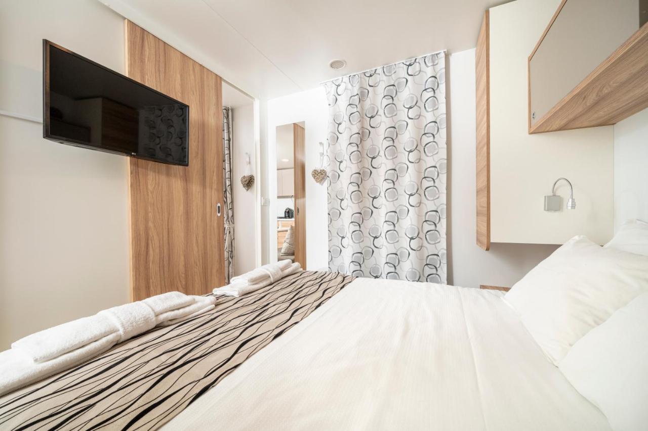 Mobile Home Joy Porton Biondi 罗维尼 外观 照片