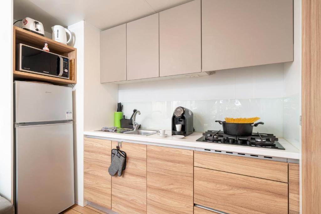 Mobile Home Joy Porton Biondi 罗维尼 外观 照片
